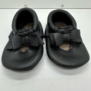 Freshly Picked Ebony Mary Jane Baby Moccasin Shoes Size 3
